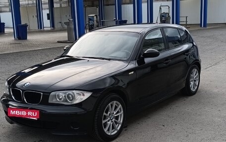 BMW 1 серия, 2011 год, 870 000 рублей, 8 фотография