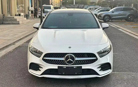 Mercedes-Benz A-Класс, 2021 год, 1 500 000 рублей, 2 фотография