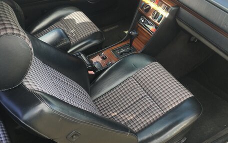 Mercedes-Benz E-Класс, 1994 год, 440 000 рублей, 26 фотография