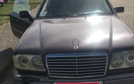 Mercedes-Benz E-Класс, 1994 год, 440 000 рублей, 27 фотография