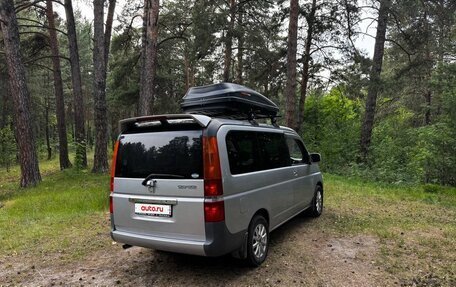 Honda Stepwgn II рестайлинг, 2002 год, 770 000 рублей, 2 фотография