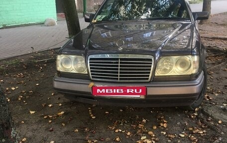 Mercedes-Benz E-Класс, 1994 год, 440 000 рублей, 33 фотография