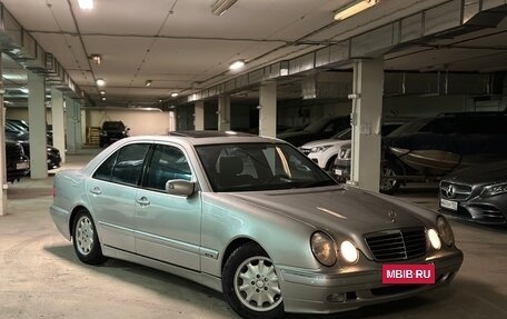 Mercedes-Benz E-Класс, 2000 год, 1 200 000 рублей, 5 фотография