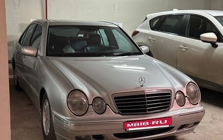 Mercedes-Benz E-Класс, 2000 год, 1 200 000 рублей, 3 фотография
