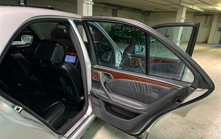 Mercedes-Benz E-Класс, 2000 год, 1 200 000 рублей, 14 фотография