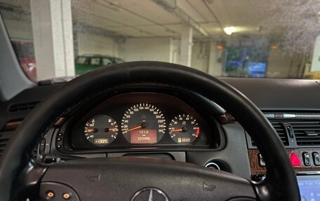 Mercedes-Benz E-Класс, 2000 год, 1 200 000 рублей, 16 фотография
