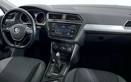 Volkswagen Tiguan II, 2017 год, 2 699 000 рублей, 8 фотография