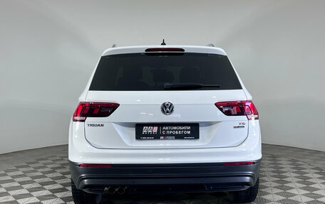 Volkswagen Tiguan II, 2017 год, 2 699 000 рублей, 17 фотография