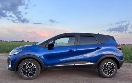 Renault Kaptur I рестайлинг, 2020 год, 1 700 000 рублей, 2 фотография