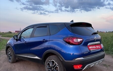 Renault Kaptur I рестайлинг, 2020 год, 1 700 000 рублей, 3 фотография