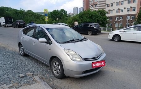 Toyota Prius, 2011 год, 880 000 рублей, 1 фотография