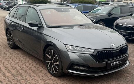 Skoda Octavia IV, 2022 год, 2 330 000 рублей, 2 фотография