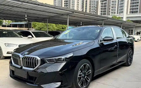 BMW 5 серия, 2026 год, 7 300 000 рублей, 1 фотография