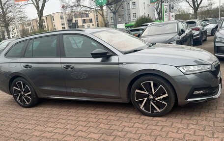 Skoda Octavia IV, 2022 год, 2 330 000 рублей, 10 фотография