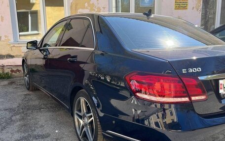Mercedes-Benz E-Класс, 2014 год, 2 500 000 рублей, 10 фотография