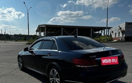 Mercedes-Benz E-Класс, 2014 год, 2 500 000 рублей, 3 фотография