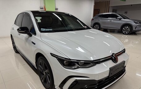 Volkswagen Golf VIII, 2022 год, 1 930 000 рублей, 3 фотография
