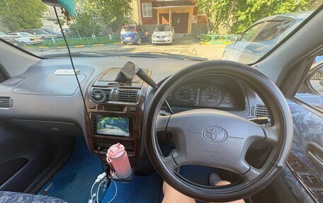 Toyota Ipsum II, 1996 год, 489 000 рублей, 2 фотография