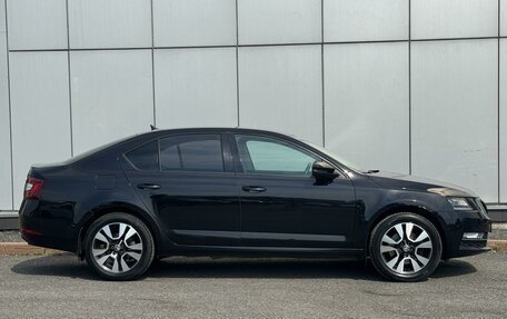 Skoda Octavia, 2017 год, 1 735 000 рублей, 5 фотография