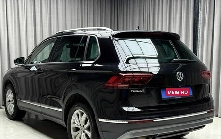 Volkswagen Tiguan II, 2018 год, 2 599 000 рублей, 4 фотография