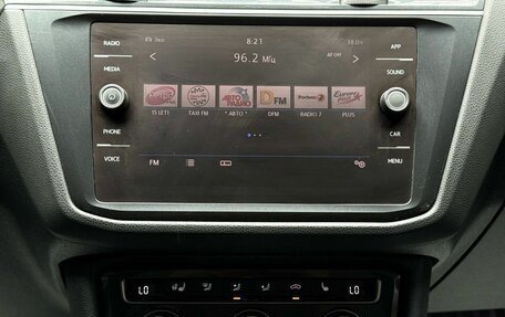 Volkswagen Tiguan II, 2018 год, 2 599 000 рублей, 15 фотография