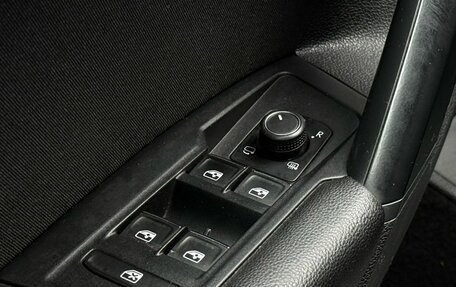 Volkswagen Tiguan II, 2018 год, 2 599 000 рублей, 27 фотография