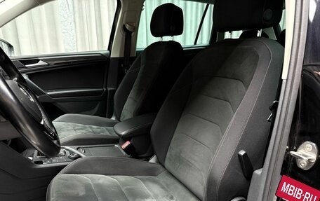 Volkswagen Tiguan II, 2018 год, 2 599 000 рублей, 28 фотография