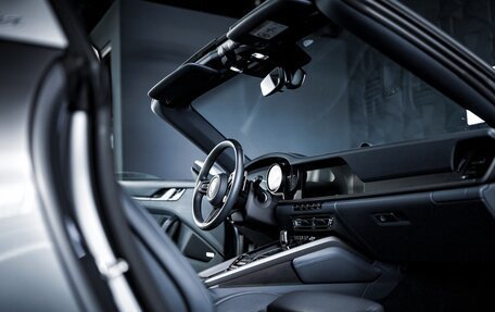 Porsche 911, 2021 год, 18 900 000 рублей, 16 фотография