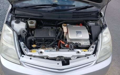 Toyota Prius, 2011 год, 880 000 рублей, 6 фотография