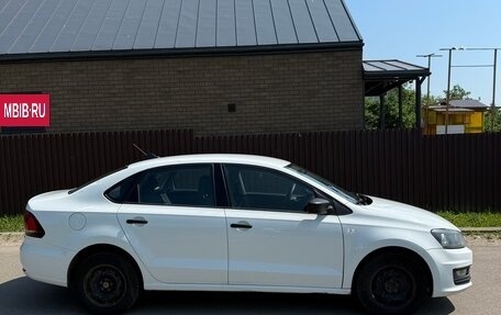 Volkswagen Polo VI (EU Market), 2017 год, 720 000 рублей, 2 фотография