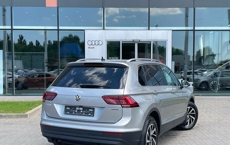 Volkswagen Tiguan II, 2018 год, 2 690 000 рублей, 5 фотография