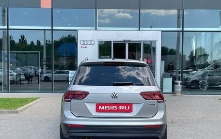 Volkswagen Tiguan II, 2018 год, 2 690 000 рублей, 6 фотография