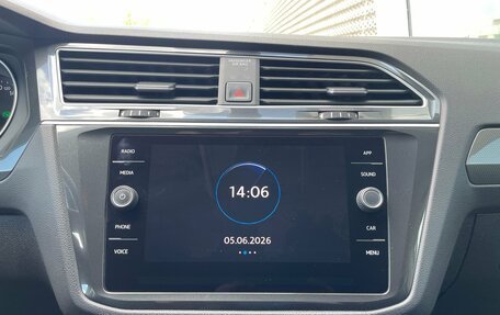 Volkswagen Tiguan II, 2018 год, 2 690 000 рублей, 22 фотография