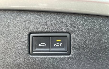 Volkswagen Tiguan II, 2018 год, 2 690 000 рублей, 33 фотография