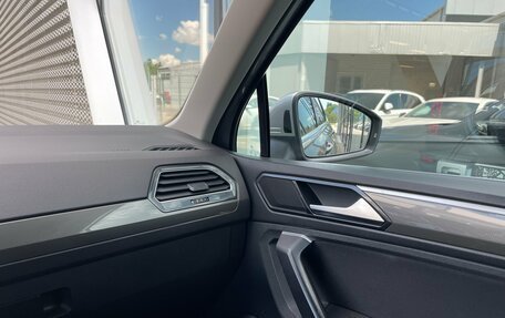 Volkswagen Tiguan II, 2018 год, 2 690 000 рублей, 25 фотография