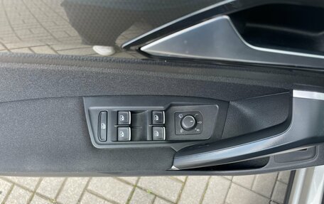 Volkswagen Tiguan II, 2018 год, 2 690 000 рублей, 32 фотография