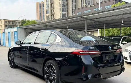 BMW 5 серия, 2026 год, 7 300 000 рублей, 6 фотография