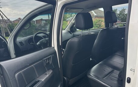Toyota Hilux VII, 2014 год, 2 300 000 рублей, 11 фотография