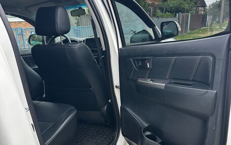 Toyota Hilux VII, 2014 год, 2 300 000 рублей, 17 фотография
