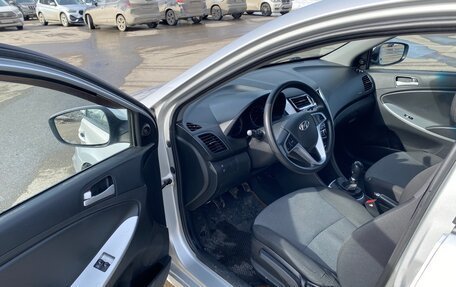 Hyundai Solaris II рестайлинг, 2013 год, 770 000 рублей, 6 фотография