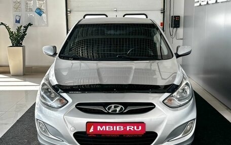 Hyundai Solaris II рестайлинг, 2013 год, 889 000 рублей, 2 фотография