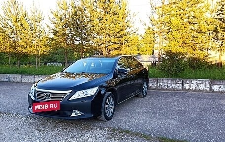 Toyota Camry, 2012 год, 1 279 000 рублей, 2 фотография