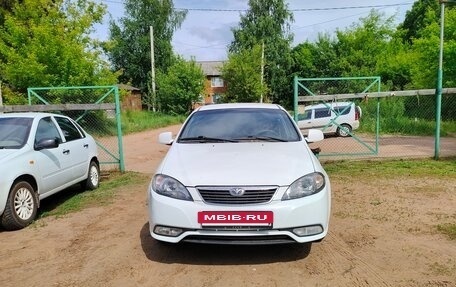 Daewoo Gentra II, 2013 год, 395 000 рублей, 2 фотография