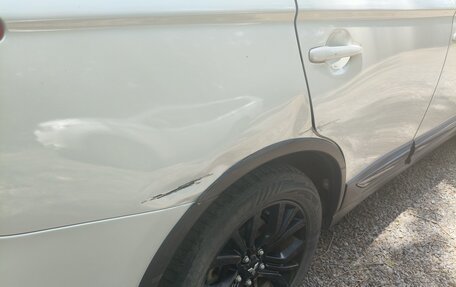 Mitsubishi Outlander III рестайлинг 3, 2020 год, 1 700 000 рублей, 9 фотография