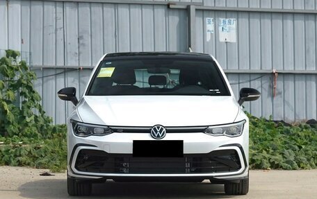 Volkswagen Golf VIII, 2022 год, 2 052 000 рублей, 2 фотография