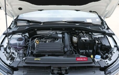 Volkswagen Golf VIII, 2022 год, 2 052 000 рублей, 26 фотография