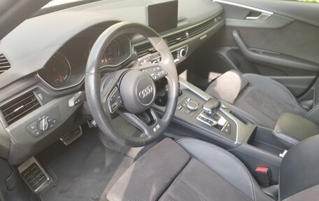 Audi A4, 2018 год, 3 000 000 рублей, 4 фотография