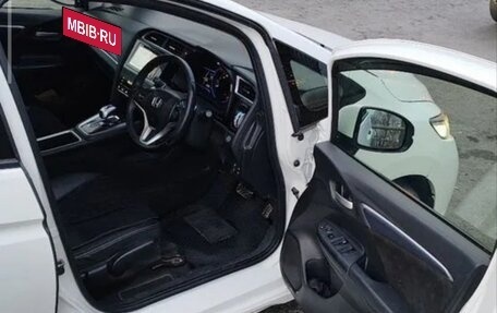 Honda Shuttle II, 2016 год, 750 000 рублей, 7 фотография