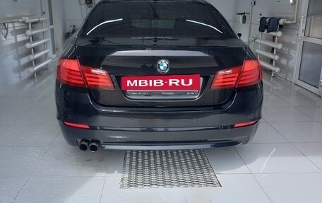 BMW 5 серия, 2010 год, 1 850 000 рублей, 2 фотография