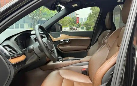Volvo XC90 II рестайлинг, 2022 год, 4 505 000 рублей, 6 фотография